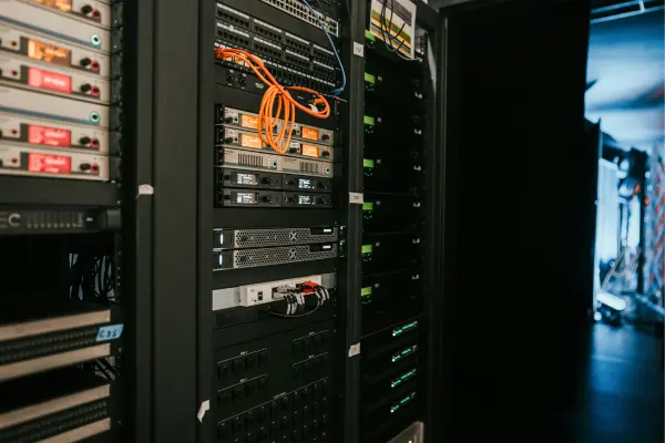 Apa Itu Domain dan Hosting Penjelasan Lengkap untuk Pemula